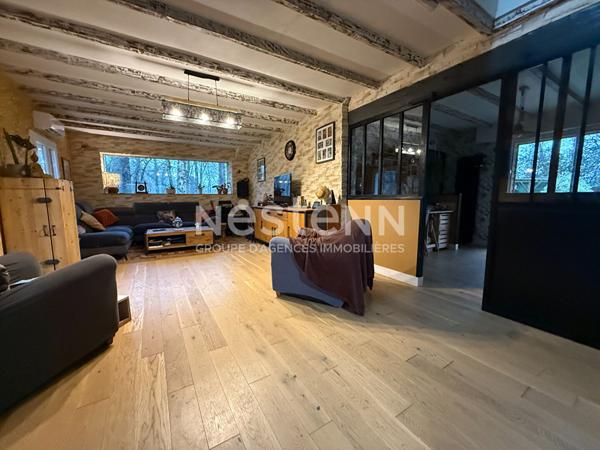 MOREAC - Belle propriété à vendre 4 chambres implantée sur un parc boisé de 8865 m² avec un étang