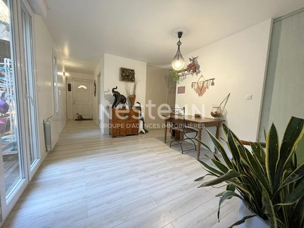 MOREAC - Belle propriété à vendre 4 chambres implantée sur un parc boisé de 8865 m² avec un étang