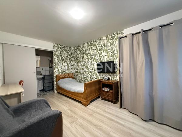 MOREAC - Belle propriété à vendre 4 chambres implantée sur un parc boisé de 8865 m² avec un étang