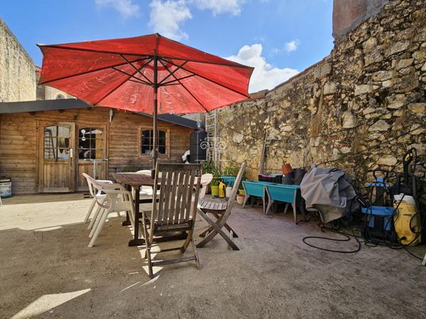 Caussens (32100) MAISON T5 156m² AVEC TERRASSE - SECTEUR CONDOM