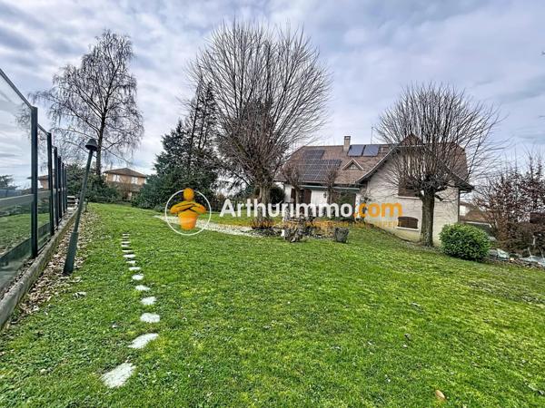 Vente Maison 5 pièces 145 m2 à Ruy-Montceau