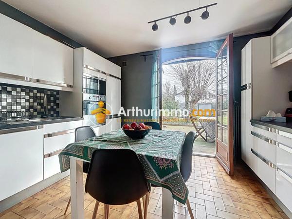 Vente Maison 5 pièces 145 m2 à Ruy-Montceau