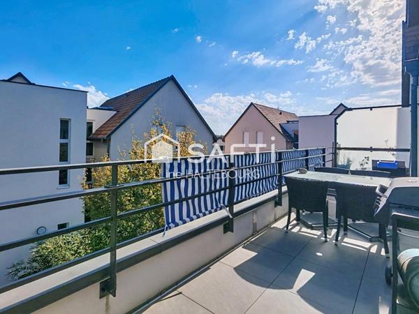 Grand F2 de 56 m² en dernier étage avec terrasse , garage et parking