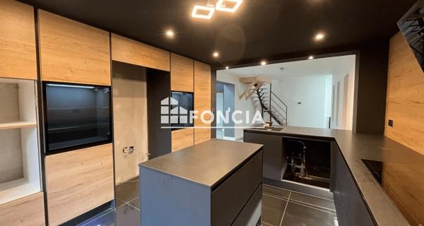 Location Appartement 5 pièces 105.85 m² - Jassans-riottier 01480