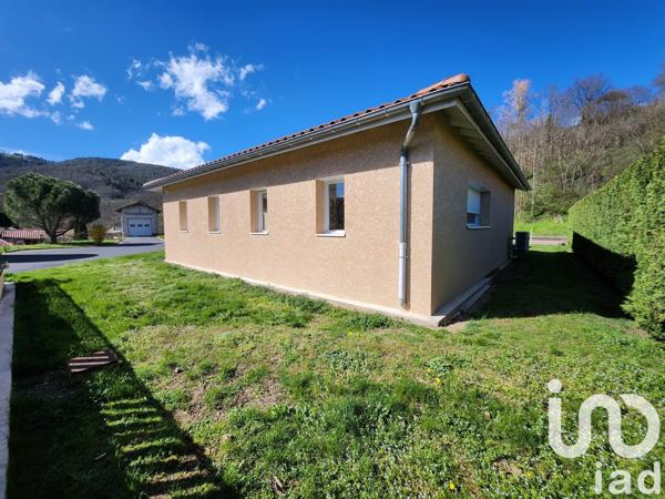 Maison d’architecte 6 pièces de 236 m² à Lavoûte-sur-Loire (43800)