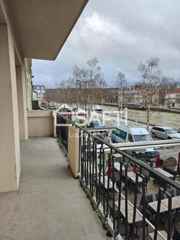 Appartement à rénover avec balcon vue sur le Quai de Londres !