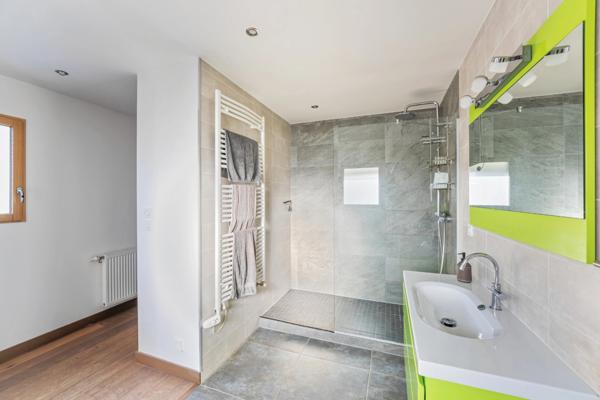 Maison à vendre 6 pièces DIVONNE LES BAINS (01)