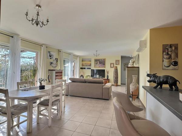 Maison Draguignan 3 pièce(s) 90 m2