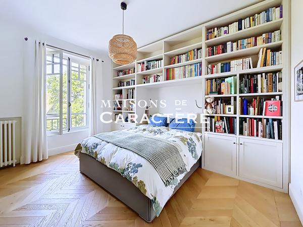 Elégant Appartement Art Déco restauré Années 30 – Saint Germain En Laye 5 pièce(s) 107 m2
