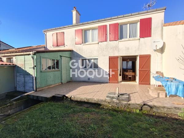 MAISON À VENDRE DE 6 PIÈCES DE 110,00 M²