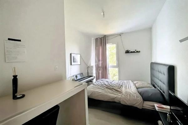 Appartement  T4-80 m2 avec 3 chambres, salon exposé S/O,dans immueble 2018 avec ascenseur,  garage- quartier BEAUREGARD à Rennes