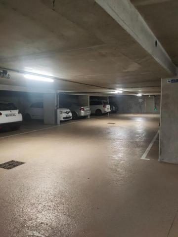 Parking / box Paris 11.50 m2