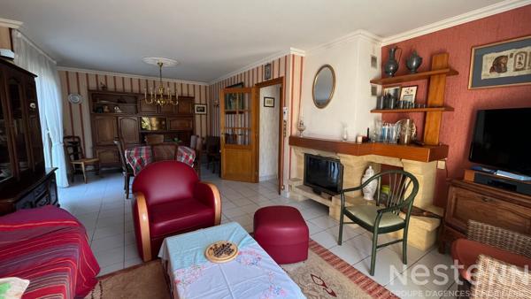 Au coeur de Pluvigner, maison avec chambre au rez-de-chaussée et grand hangar