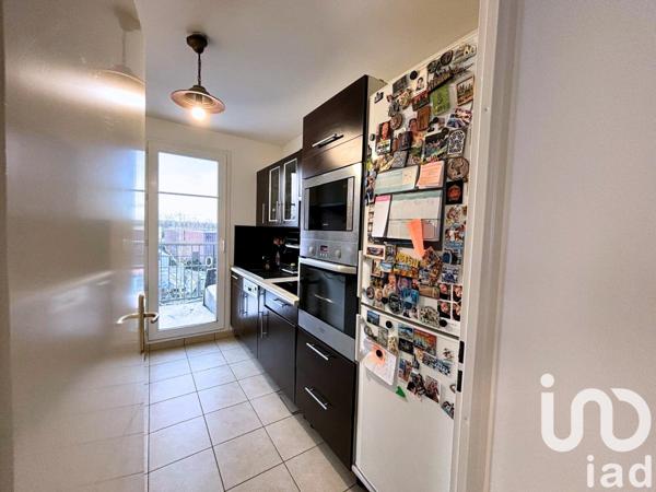 Appartement 3 pièces de 56 m² à Coignières (78310)