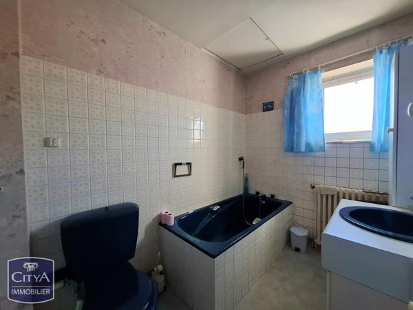 Maison à vendre 3 pièces 81m² La Chapelle-Saint-Ursin (18570)