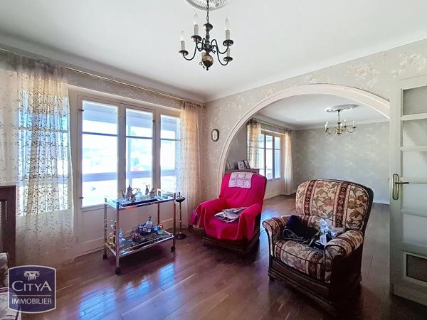 Maison à vendre 3 pièces 81m² La Chapelle-Saint-Ursin (18570)