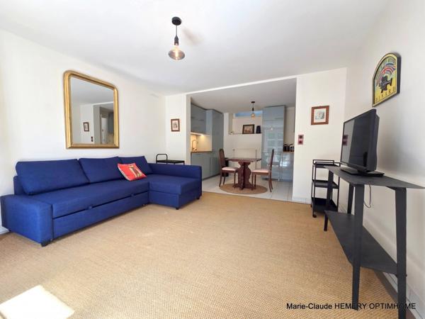 Villa parfaitement entretenue de 296m² avec de jolis points de vue sur la plage de l'Ecluse et Saint Malo