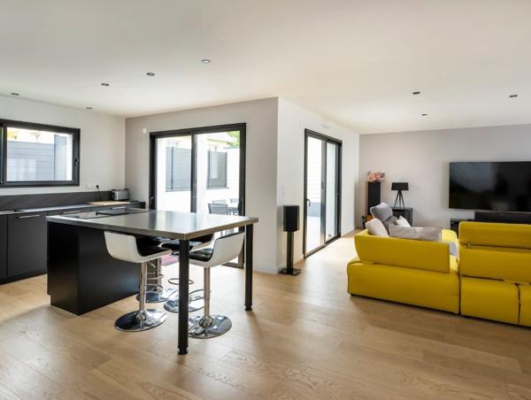 Terrain + Maison à vendre 5 pièces - 130 m²