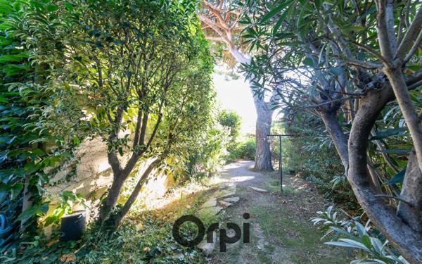 Maison à vendre    4 pièces •  Perpignan