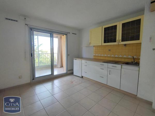 Appartement à louer 1 pièce 18.05m² Six-Fours-les-Plages (83140)
