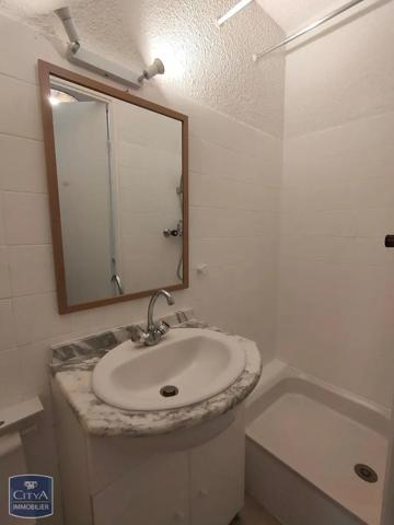 Appartement à louer 1 pièce 18.05m² Six-Fours-les-Plages (83140)