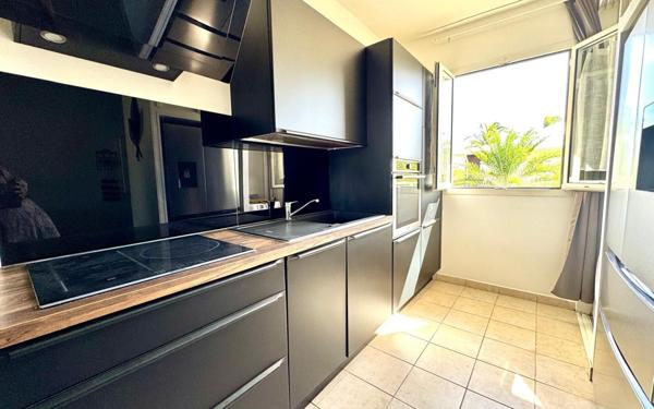 Appartement à vendre    3 pièces • 60,61 m2 Saint-François