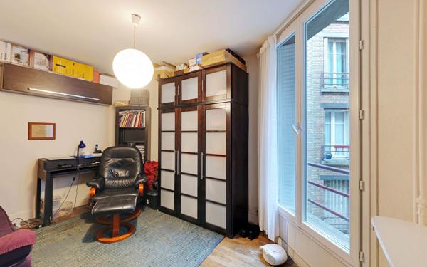 Appartement à vendre    1 pièce • 19 m2 Paris 19