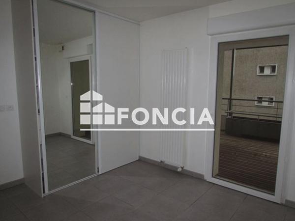 Location Appartement 2 pièces 39.6 m² - 10 RUE MALLIFAUD Grenoble 38000