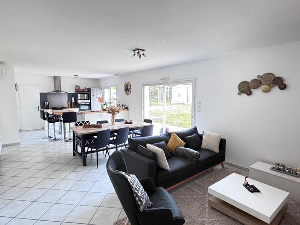 Maison Tonnay-Charente 5 pièces 98m²