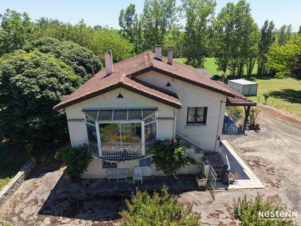 A Vendre Maison de 90 m² sur sous-sol de 84 m² avec jardin et hangar de 100 m² à Condom