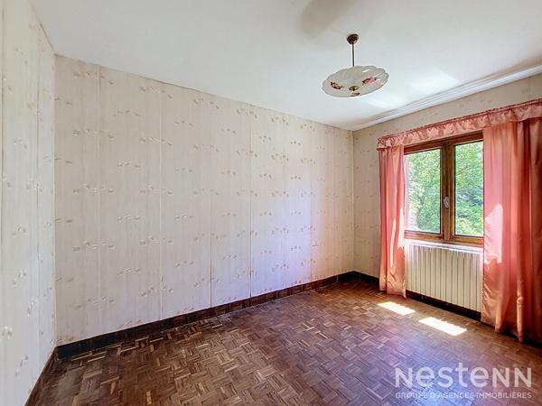 A Vendre Maison de 90 m² sur sous-sol de 84 m² avec jardin et hangar de 100 m² à Condom