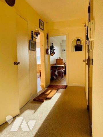 A Vendre à Perros-Guirec (22700) en Côtes-d'Armor (22), Centre-ville, un appartement de type 4 ...