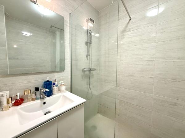 Bondy (93140) Studio avec parking, cave à 5min du RER E