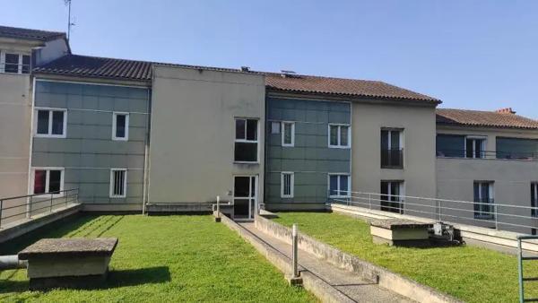 Appartement à louer 1 pièce 22.94m² Poitiers (86000)