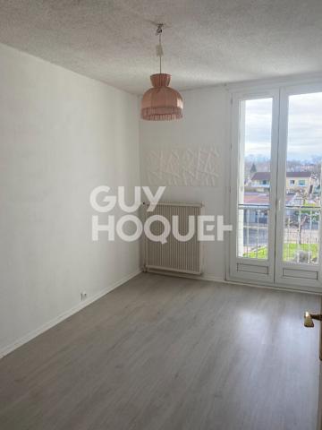 HAUT DE BILLERE (64140), T2 avec balcon/terrasse, parking et cellier