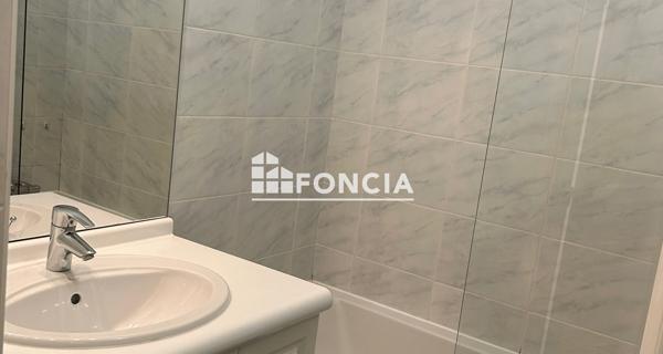 Location Appartement 2 pièces 40.49 m² - Le Plessis-robinson 92350