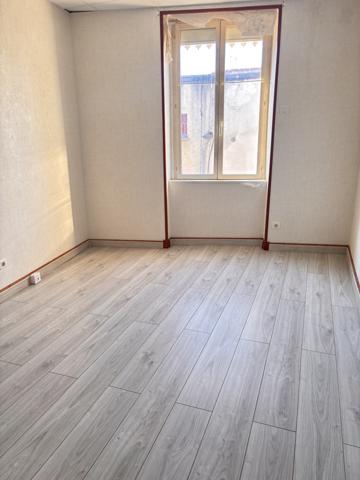 RIOM à louer appartement F3 Bis avec parking privé Riom (63200)