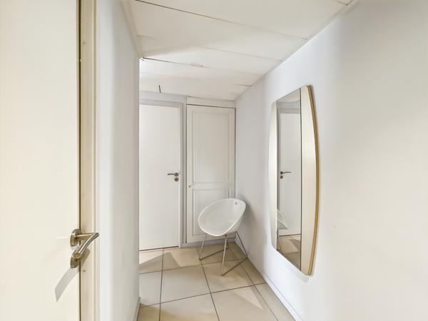 APPARTEMENT DE TYPE 2 PIÈCES DANS RÉSIDENCE AVEC PISCINE