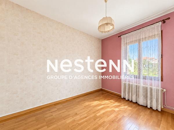 Maison Bron 5 pièces - 3 chambres - 136 m² - Terrain de 455m² - Secteur Saint-Jan BRON