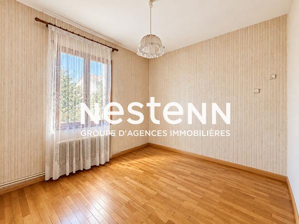Maison Bron 5 pièces - 3 chambres - 136 m² - Terrain de 455m² - Secteur Saint-Jan BRON