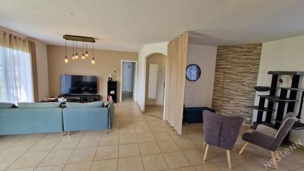 Maison familiale proche centre-ville de La Force !