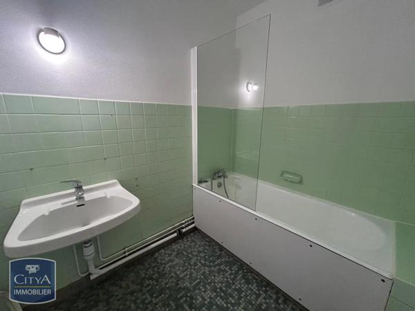 Appartement à louer 4 pièces 74.96m² Le Mans (72000)