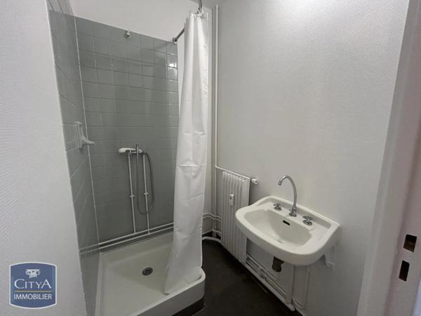 Appartement à louer 4 pièces 74.96m² Le Mans (72000)