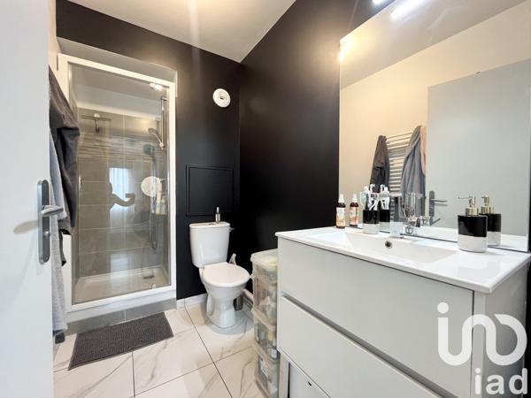 Appartement 4 pièces de 79 m² à Saint-Denis (93210)