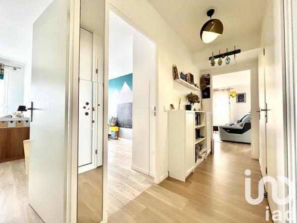 Appartement 4 pièces de 79 m² à Saint-Denis (93210)