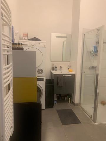Bordeaux, quartier Euratlantique, T2 récent de 46 m2 avec extérieur de 28 m2