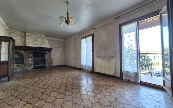 Maison à vendre    6 pièces •  Sanary-sur-Mer