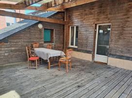 Bel immeuble en plein centre de Buchy