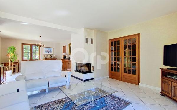 Maison à vendre    5 pièces •  Manois