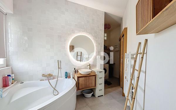 Appartement à vendre    2 pièces • 61 m2 Brive-la-Gaillarde